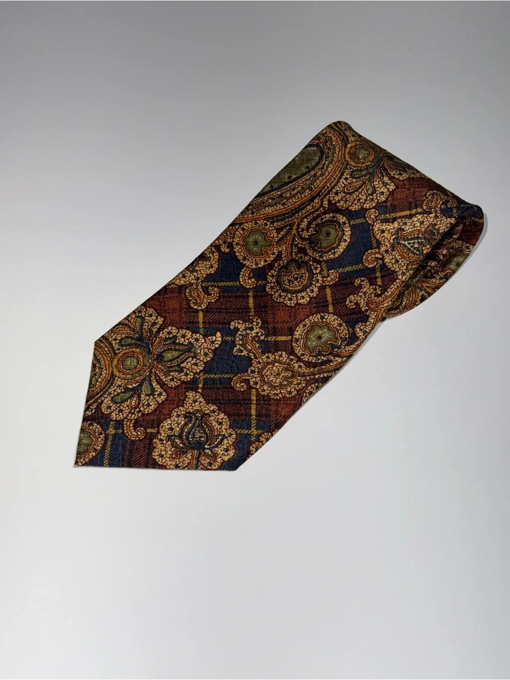Burberry of London Plaid & Floral Pattern Mens 100% Silk Tie 56’ Made In USA